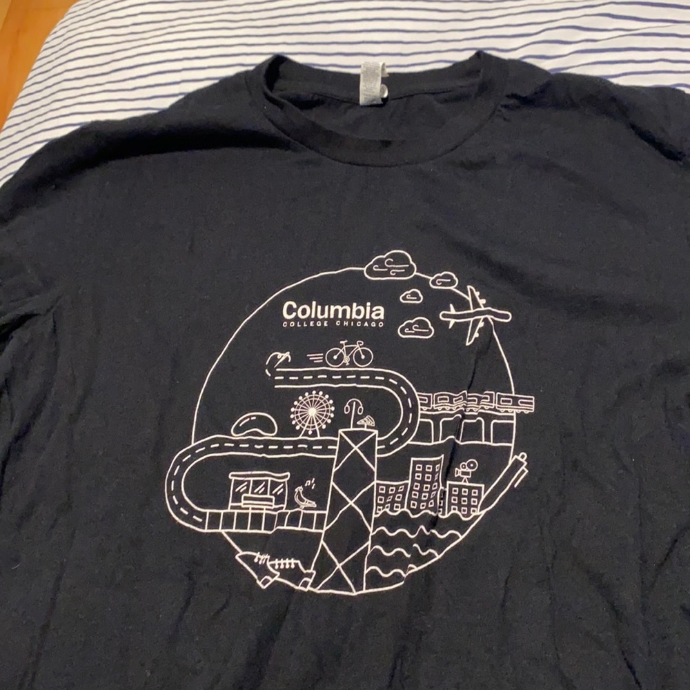 Columbia college Chicago size M shirt